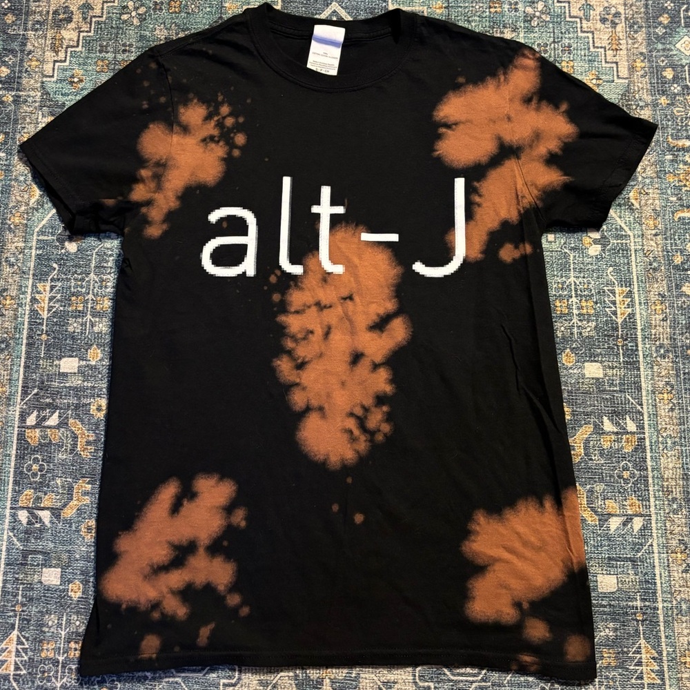 💎RARE💎🆕Bought Last 2 On Their Site! ALT-J Band T-Shirt, Size Small
